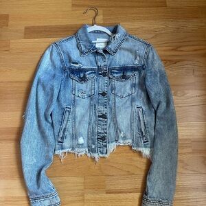 Cropped Hidden denim jacket